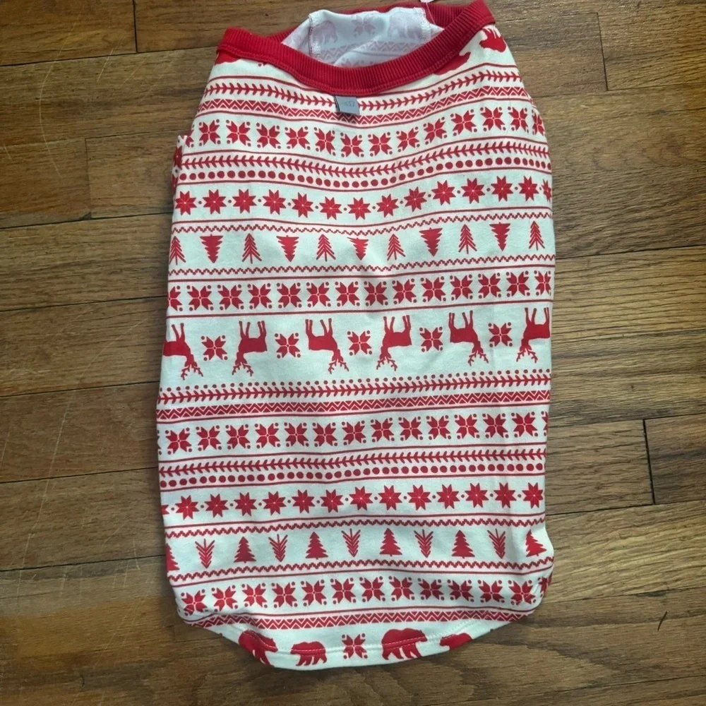 New dog holiday shirt jockey medium
